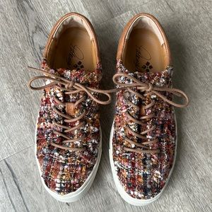 Patricia Nash sneakers size 6 tweed